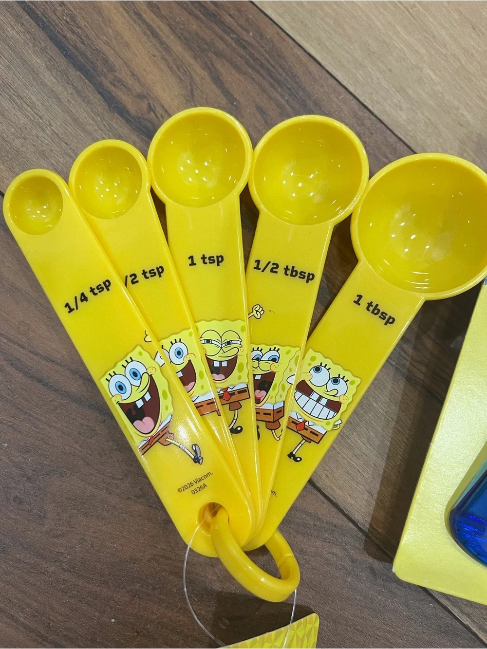 SpongeBob SquarePants Kids Yellow Measuring Spoons & Magnetic Bag Clips Set